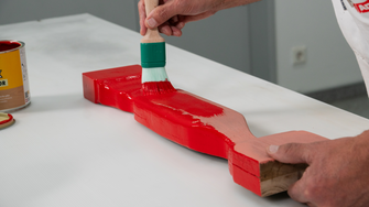 Il fondo Pullex Primer-Reno può essere facilmente sovraverniciato con vernici a base d'acqua o laccate. | © ADLER