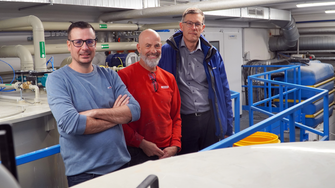 Da sinistra: Thomas Klausner (Responsabile Tecnica Operativa), Alfred Pernik (Responsabile URZ) e il Dr. Albert Rössler (Direttore Ricerca e Sviluppo). | © ADLER