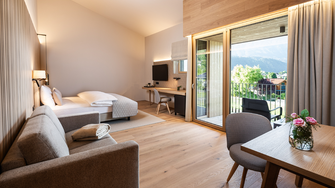 ... e le suite del nuovo boutique hotel Mitterhart garantiscono un'atmosfera tranquilla e armoniosa. | © Schloss & Boutiquehotel Mitterhart / David Innerhofer