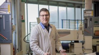 Il reparto di tecnologia applicativa dei mobili di ADLER è dotato di una gamma completa di attrezzature che copre tutti i comuni processi di verniciatura industriale e commerciale. | © ADLER