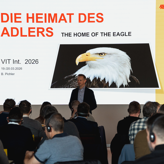 Il direttore commerciale Bernd Pichler ha dato il benvenuto ai partecipanti nella “patria di ADLER”. | © ADLER