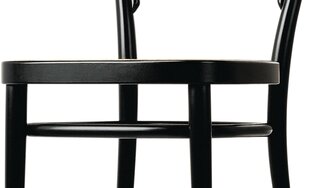 La "sedia delle sedie", il classico del caffè viennese di Michael Thonet con ADLER Arova Flex tinto nero. | © Thonet GmbH