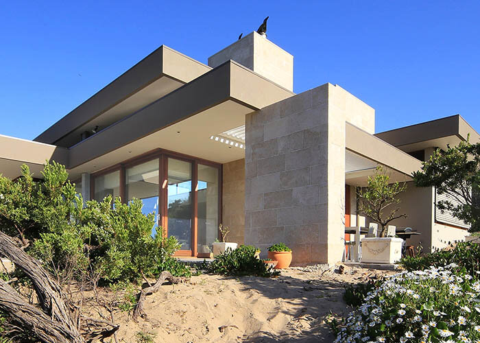 Fotos: Photo courtesy of Viridian. Photography by Peter Hyatt und Paarhammer Windows & Doors