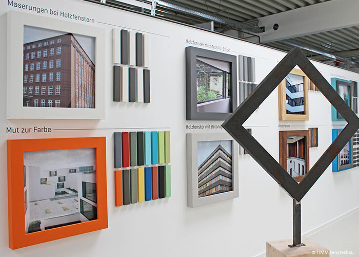 Il "mondo dei colori" nello showroom di Timm Fensterbau. Foto: Timm Fensterbau