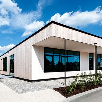 La nuova scuola Montessori a Neuötting (Foto: Antje Hanebeck)